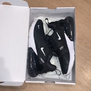 Nike Air Max 270